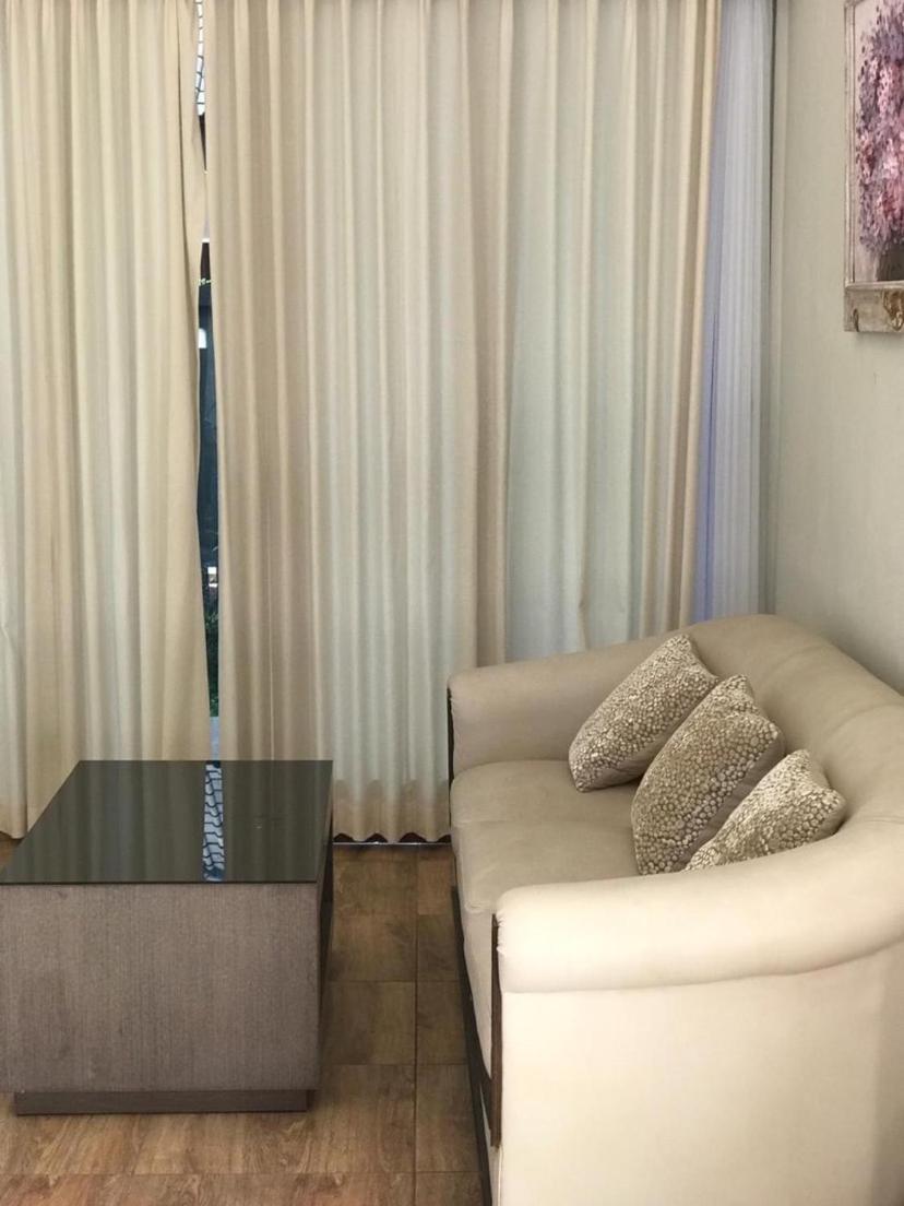 Villa Makmur 科洛布坎 外观 照片