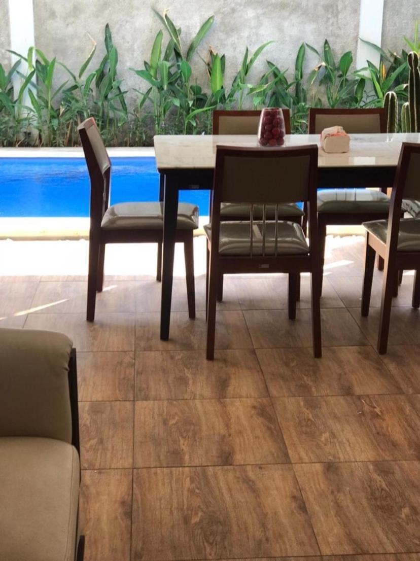 Villa Makmur 科洛布坎 外观 照片