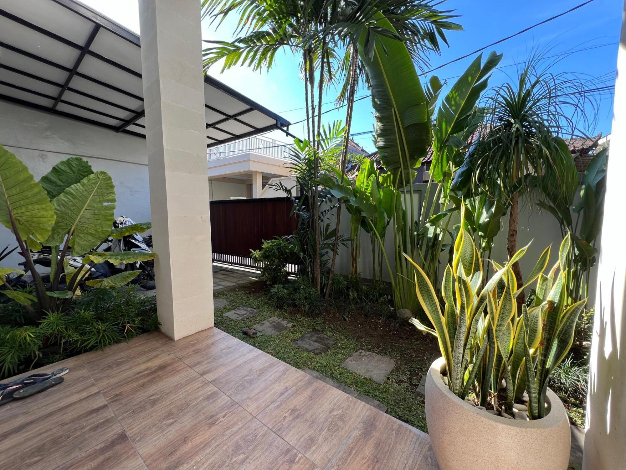 Villa Makmur 科洛布坎 外观 照片